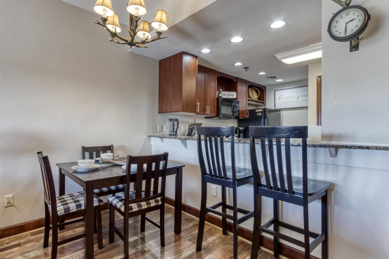 Gorgeous 2Bd 2Bth Condo With Mountain Views Pool Hot Tub Game Room Close To Parkway พิเจนฟอร์จ ภายนอก รูปภาพ